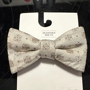 Goodfellow & Co Patterned Cream Bow Tie